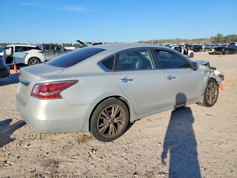 Photo 3 from auction – 2015 NISSAN ALTIMA 2.5 with VIN 1N4AL3AP9FN314241