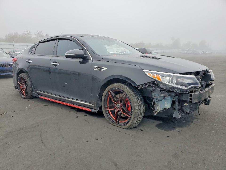 Photo 4 from auction – 2016 KIA OPTIMA with VIN 5XXGV4L22GG119679