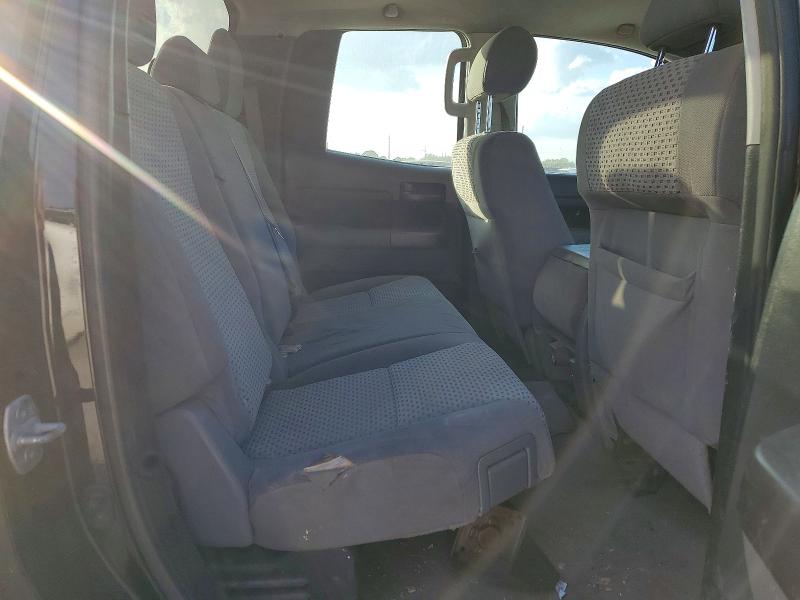 Photo 10 from auction – 2011 TOYOTA TUNDRA DOU with VIN 5TFTY5F10BX007320