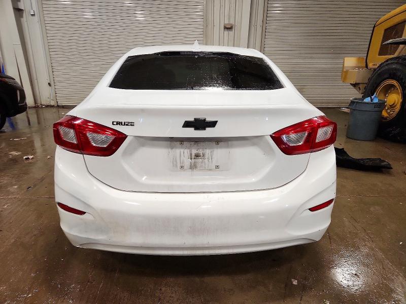 Photo 6 from auction – 2017 CHEVROLET CRUZE LT with VIN 1G1BE5SM7H7246790
