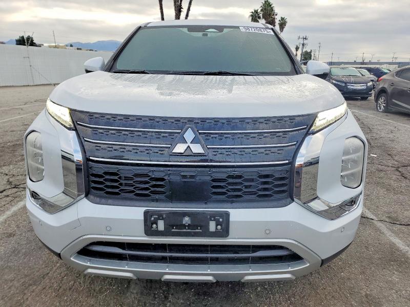 Photo 5 from auction – 2024 MITSUBISHI OUTLANDER with VIN JA4J3VA8XRZ038058