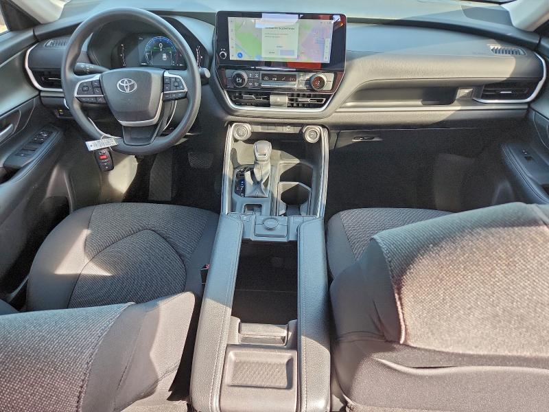 Photo 8 from auction – 2025 TOYOTA GRAND HIGH with VIN 5TDAAAA59SS024685