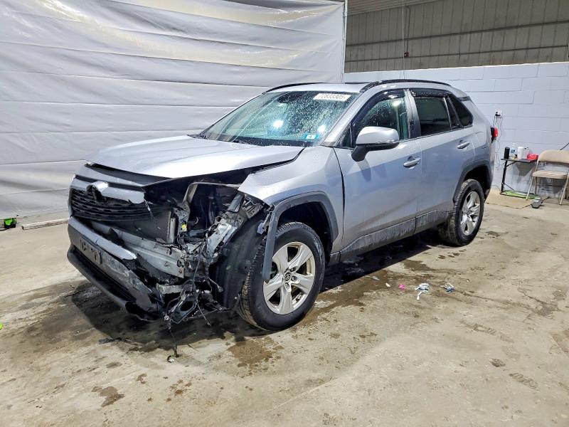 TOYOTA RAV4 XLE 2021 with VIN 2T3P1RFV2MC181320 - Photo from auction
