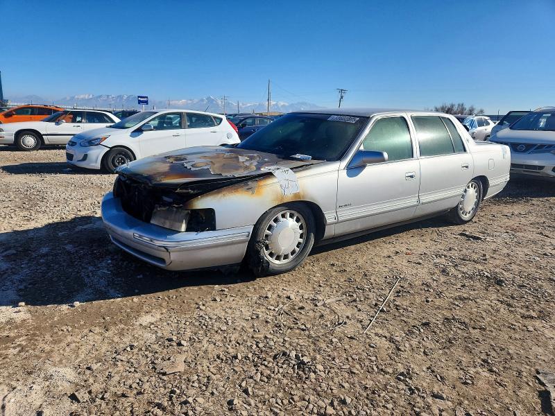 CADILLAC DEVILLE 1999 with VIN 1G6KD54Y5XU744290 - Photo from auction