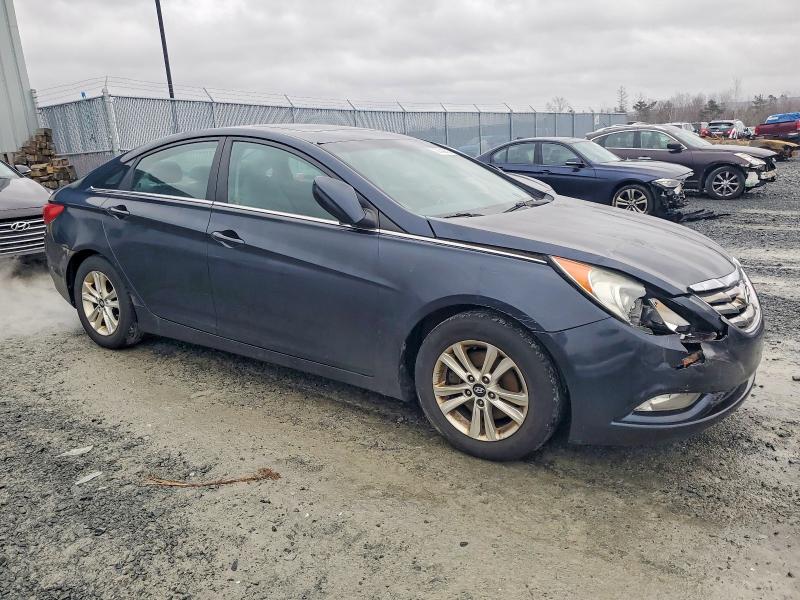Photo 4 from auction – 2011 HYUNDAI SONATA with VIN 5NPEB4AC7BH053963