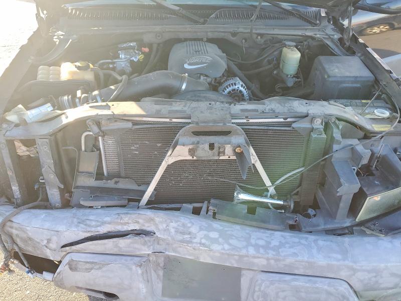 Photo 12 from auction – 2002 CHEVROLET AVALANCHE with VIN 3GNEK13T32G140612