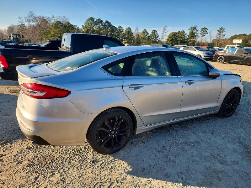Photo 3 from auction – 2019 FORD FUSION with VIN 3FA6P0HD5KR127266