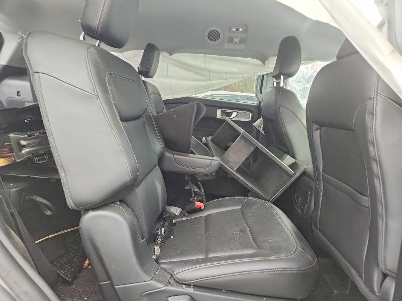 Photo 11 from auction – 2024 FORD EXPLORER with VIN 1FMSK8DH9RGA23746