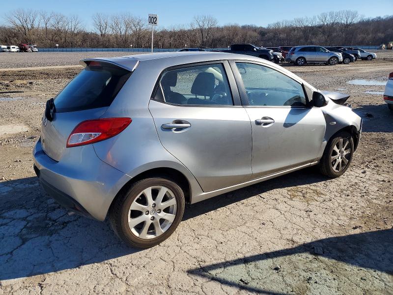 Photo 3 from auction – 2011 MAZDA MAZDA2 with VIN JM1DE1HY8B0117010