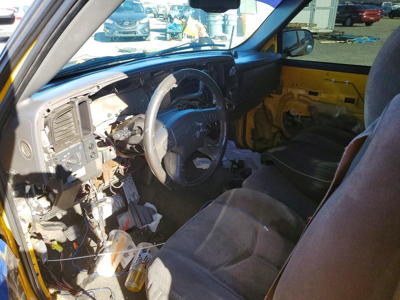 Photo 8 from auction – 2003 CHEVROLET SILVERADO with VIN 1GCEC19V43Z279776