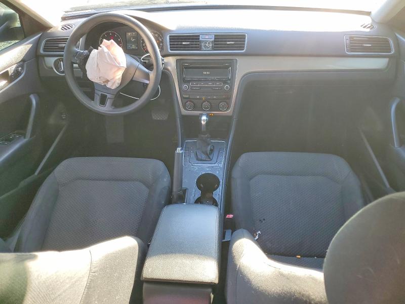 Photo 8 from auction – 2013 VOLKSWAGEN PASSAT S with VIN 1VWAP7A33DC048546