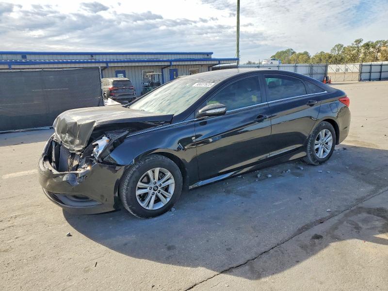 HYUNDAI SONATA GLS 2014 with VIN 5NPEB4AC4EH943924 - Photo from auction