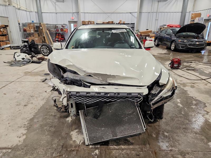Photo 5 from auction – 2014 INFINITI Q50 BASE with VIN JN1BV7AR1EM688190