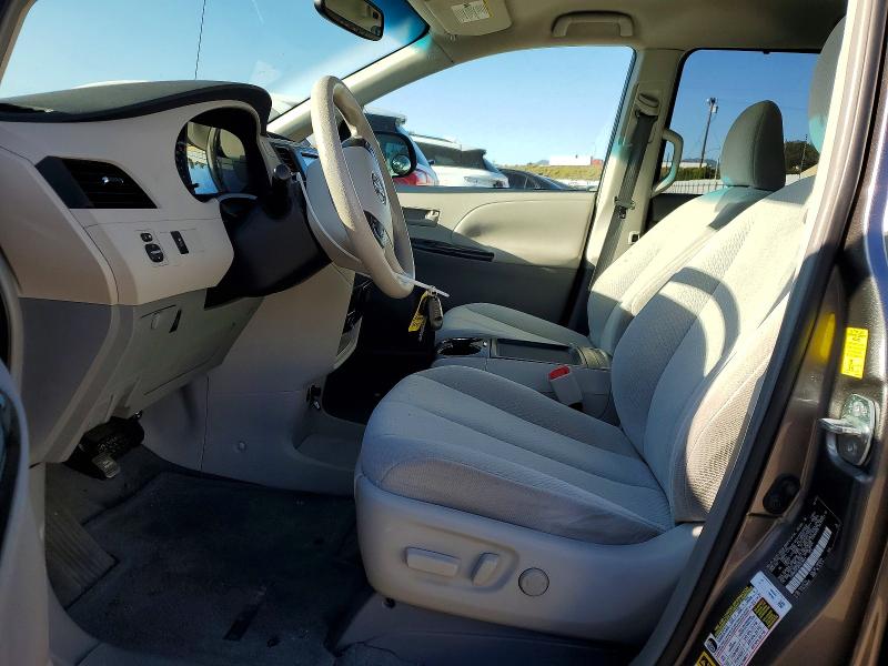Photo 7 from auction – 2011 TOYOTA SIENNA LE with VIN 5TDKK3DC4BS013021