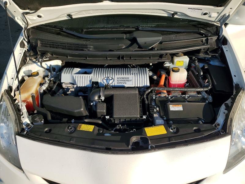 Photo 11 from auction – 2014 TOYOTA PRIUS C FO with VIN JTDKN3DU0E1759127