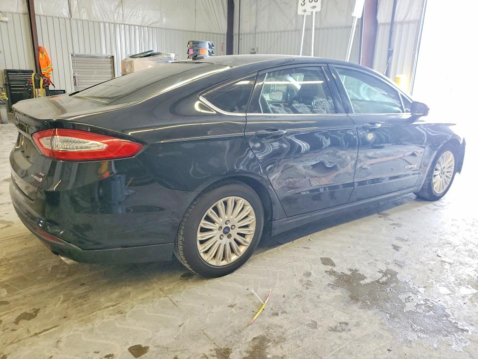 Photo 3 from auction – 2016 FORD FUSION SE with VIN 3FA6P0LU8GR226808