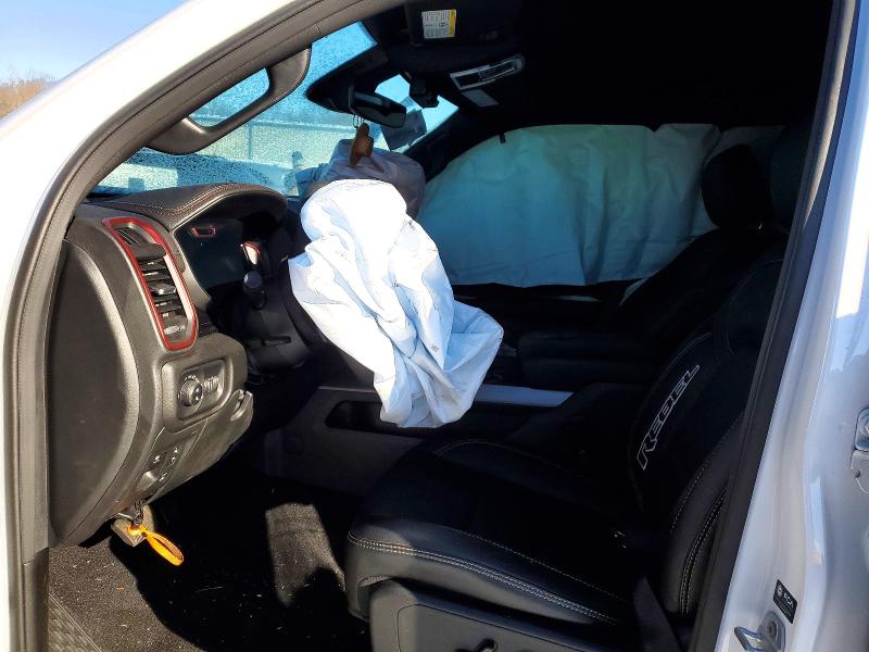 Photo 7 from auction – 2025 RAM 1500 with VIN 1C6SRFLP5SN594057