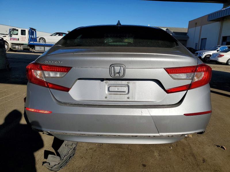 Photo 6 from auction – 2018 HONDA ACCORD with VIN 1HGCV1F50JA117534