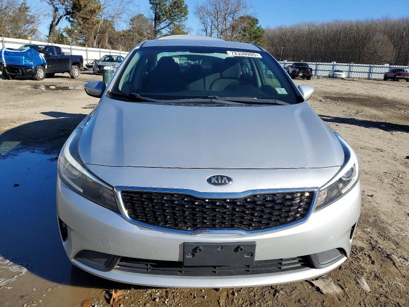 Photo 5 from auction – 2018 KIA FORTE LX with VIN 3KPFL4A79JE170998