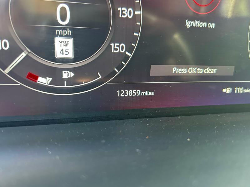 Photo 8 from auction – 2019 LAND ROVER RANGE ROVE with VIN SALGS2SV3KA555396