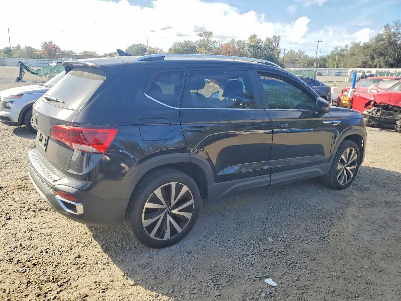 Photo 3 from auction – 2022 VOLKSWAGEN TAOS with VIN 3VVRX7B29NM074744
