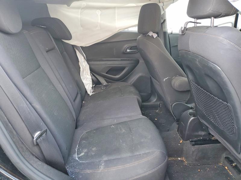 Photo 11 from auction – 2017 CHEVROLET TRAX with VIN 3GNCJKSB4HL289992