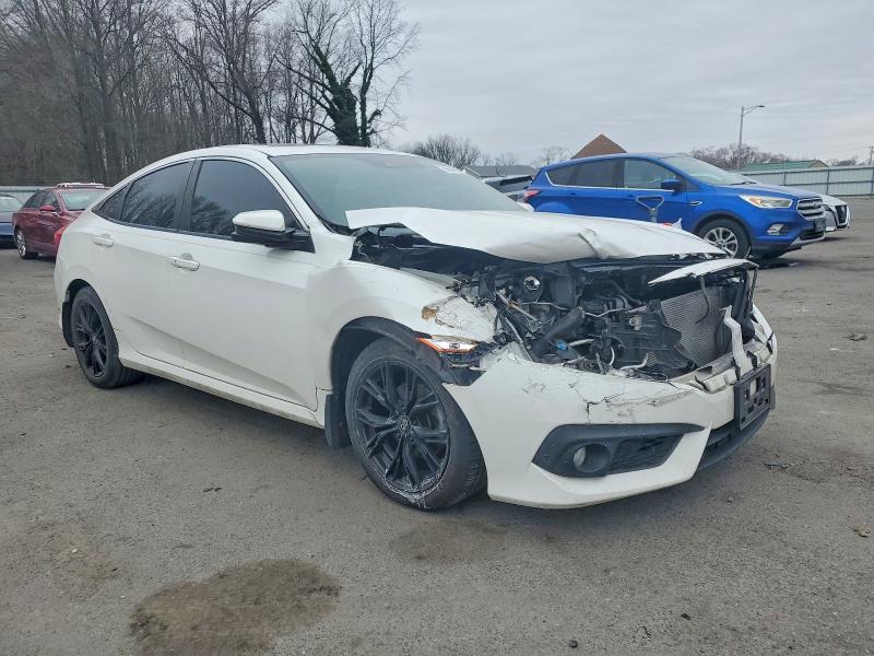 Photo 4 from auction – 2017 HONDA CIVIC with VIN 19XFC1F8XHE029755