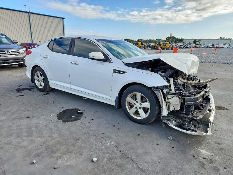 Photo 4 from auction – 2015 KIA OPTIMA LX with VIN KNAGM4A7XF5559571