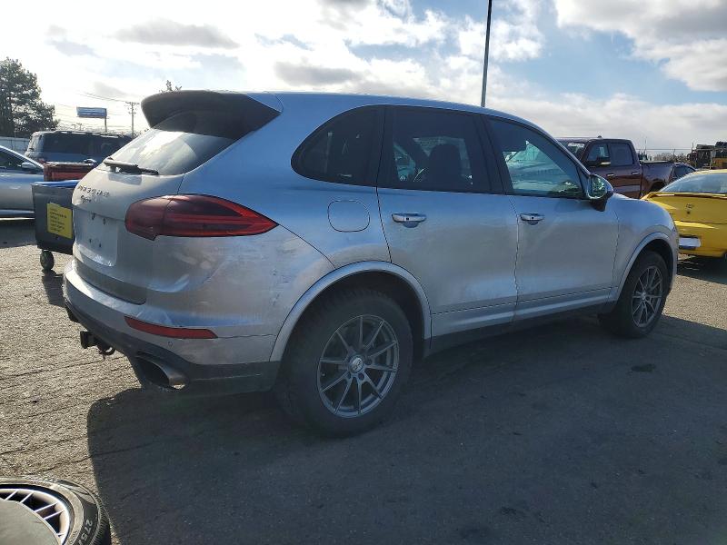 Photo 3 from auction – 2017 PORSCHE CAYENNE with VIN WP1AA2A24HKA85453