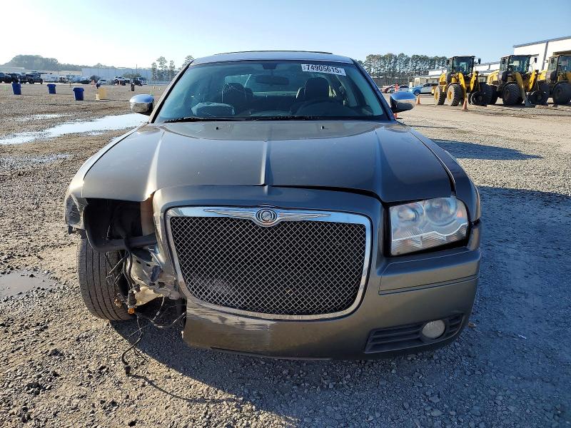 Photo 5 from auction – 2009 CHRYSLER 300 with VIN 2C3KA43D29H561289