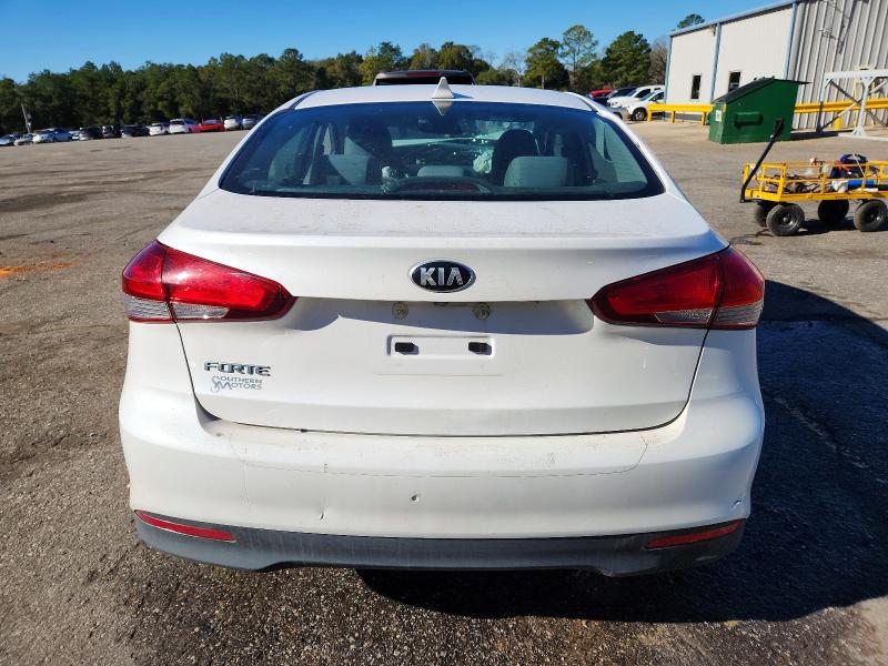 Photo 6 from auction – 2018 KIA FORTE LX with VIN 3KPFL4A77JE196905