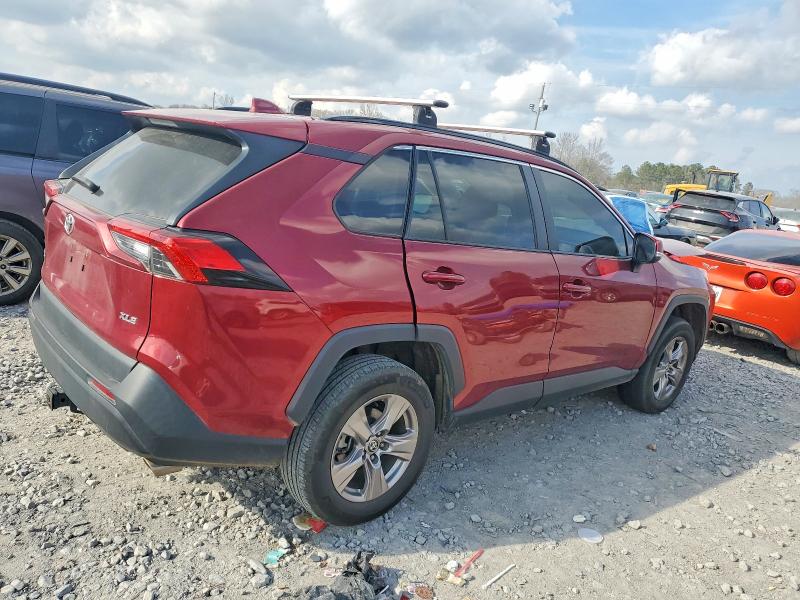 Photo 3 from auction – 2023 TOYOTA RAV4 with VIN 2T3W1RFV9PW256366