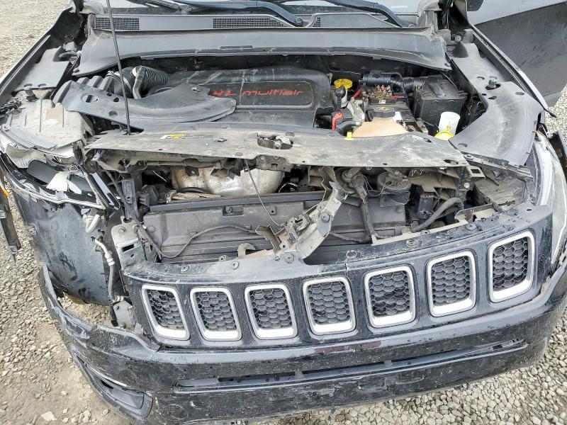 Photo 12 from auction – 2018 JEEP COMPASS with VIN 3C4NJDBB8JT117483
