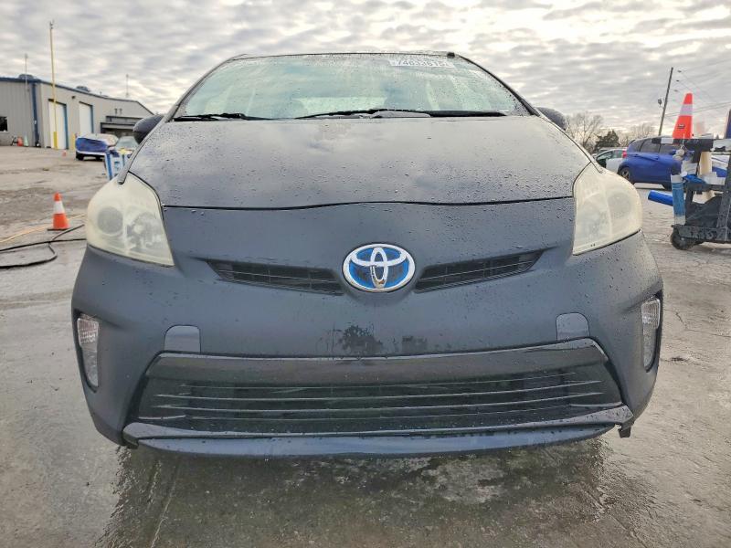 Photo 5 from auction – 2013 TOYOTA PRIUS with VIN JTDKN3DU5D5599527