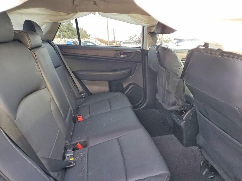 Photo 10 from auction – 2017 SUBARU OUTBACK with VIN 4S4BSANC9H3402438
