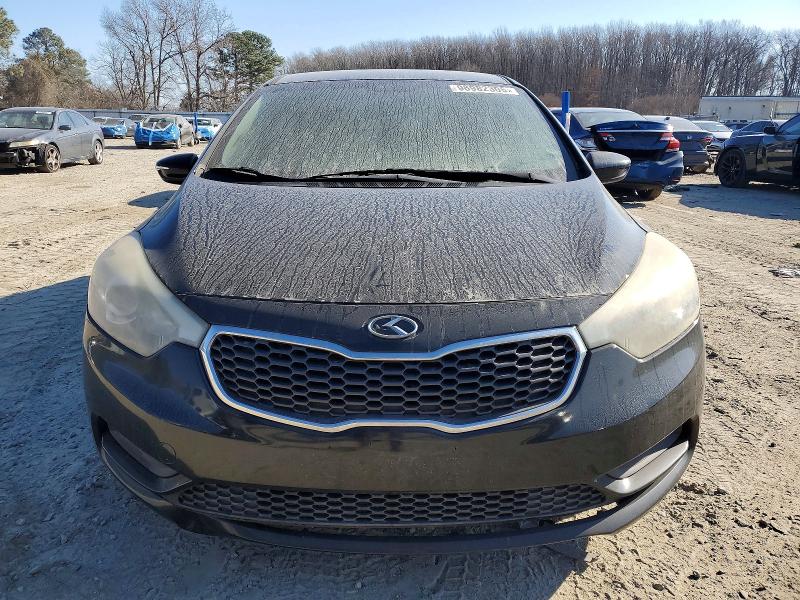 Photo 5 from auction – 2016 KIA FORTE LX with VIN KNAFK4A62G5511122
