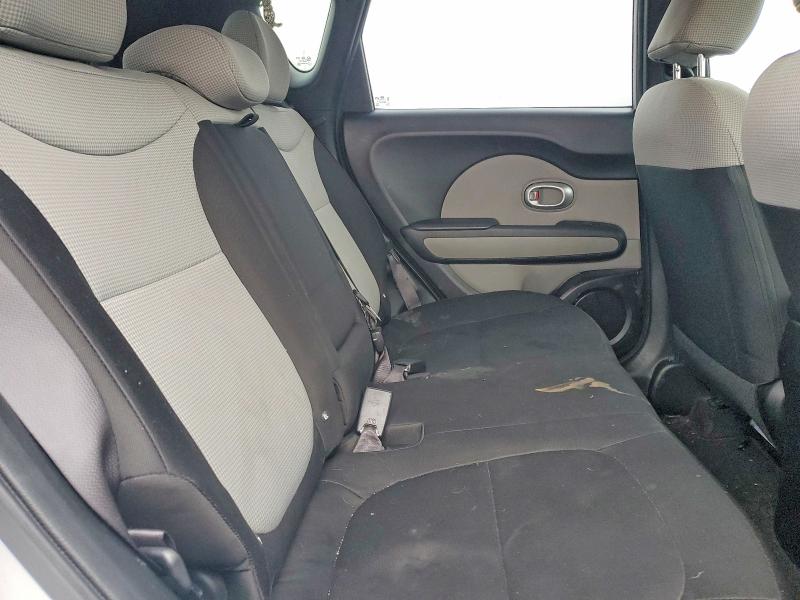 Photo 10 from auction – 2014 KIA SOUL with VIN KNDJN2A22E7701879
