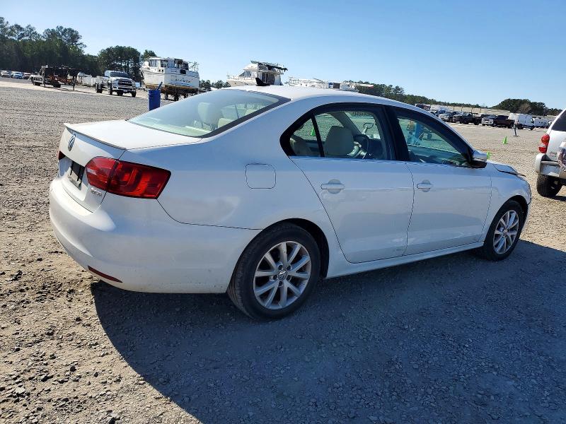 Photo 3 from auction – 2013 VOLKSWAGEN JETTA with VIN 3VWDP7AJ3DM429856