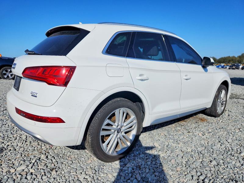 Photo 3 from auction – 2018 AUDI Q5 PREMIUM with VIN WA1BNAFY1J2005446