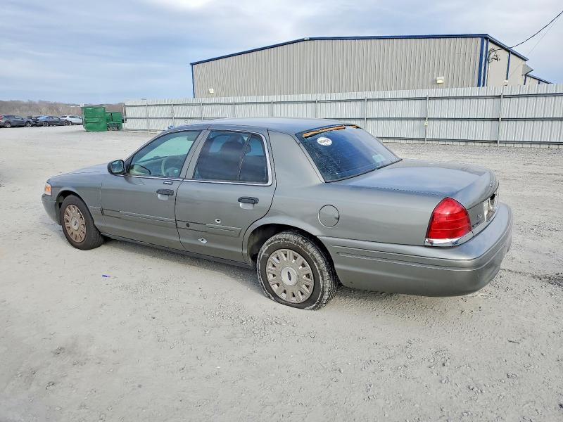 Photo 2 from auction – 2004 FORD CROWN VICTORIA with VIN 2FAFP73W74X153096