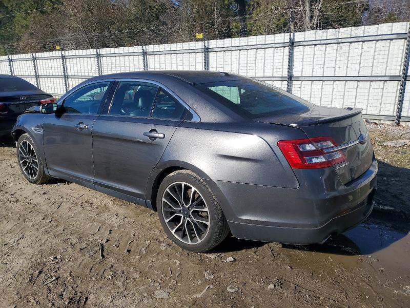 Photo 2 from auction – 2018 FORD TAURUS with VIN 1FAHP2E81JG109297