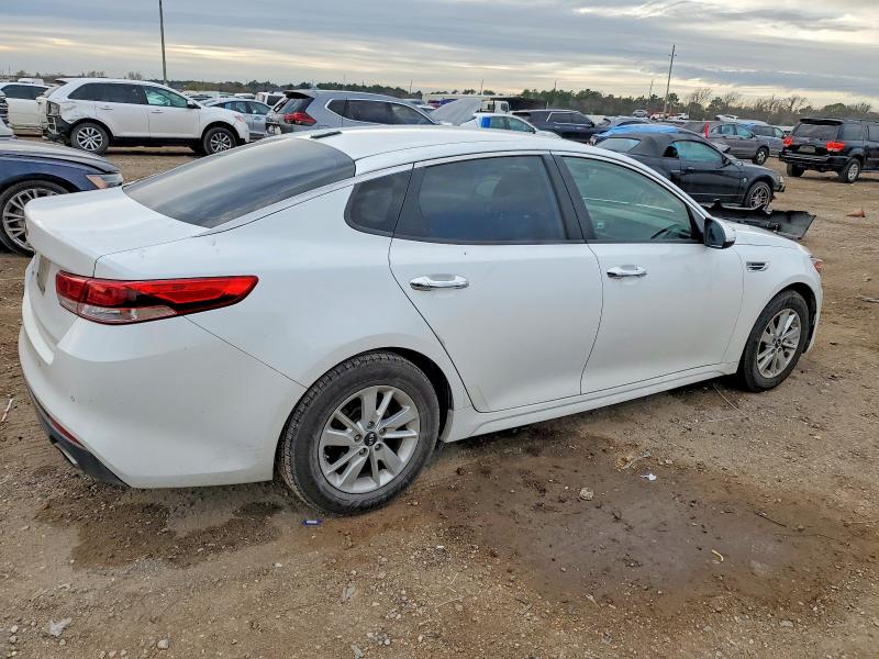 Photo 3 from auction – 2016 KIA OPTIMA LX with VIN 5XXGT4L37GG050325