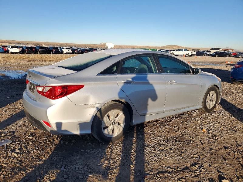Photo 3 from auction – 2014 HYUNDAI SONATA GLS with VIN 5NPEB4AC3EH823984