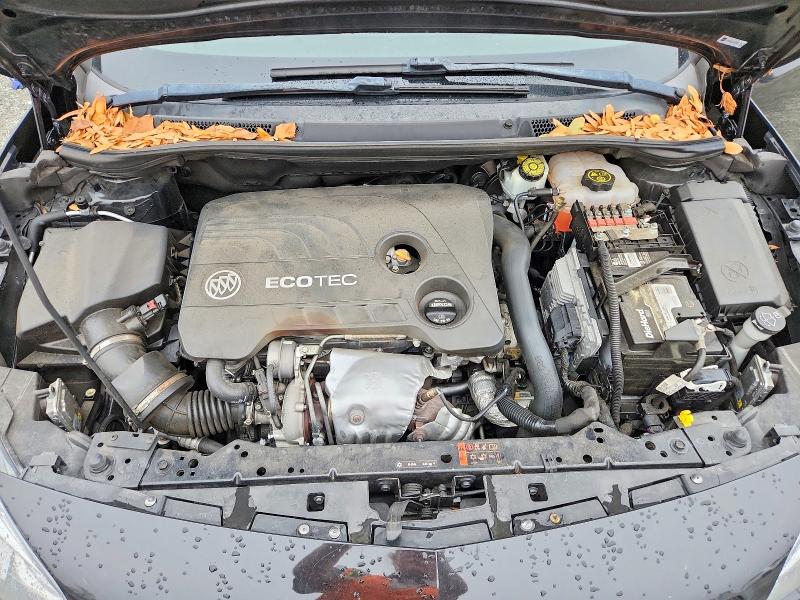 Фото 11 с аукциона – 2018 BUICK CASCADA PR с VIN W04WH3N54JG039671