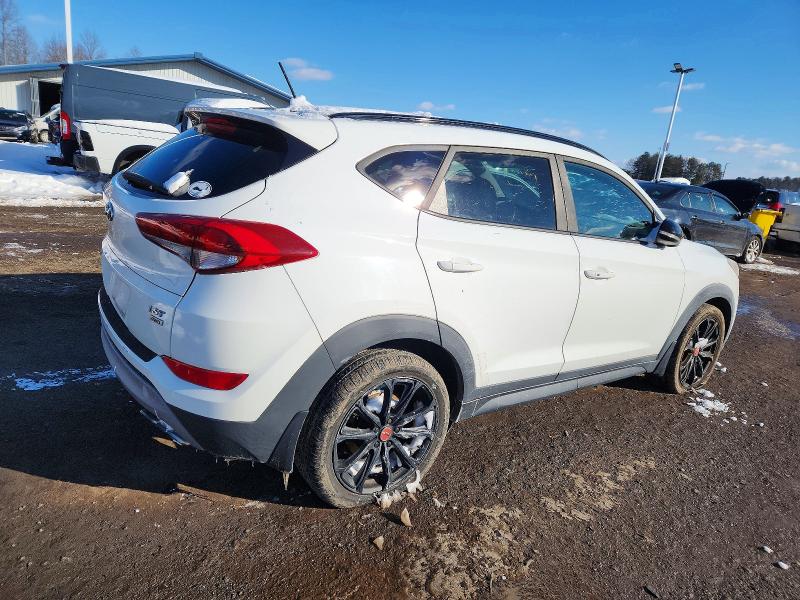 Photo 3 from auction – 2017 HYUNDAI TUCSON with VIN KM8J3CA27HU548865