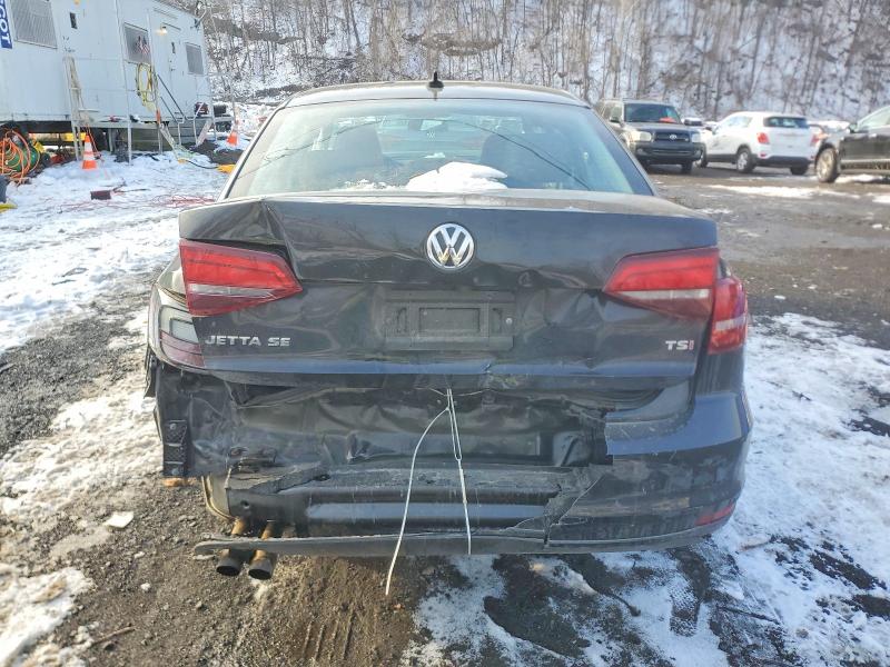 Photo 6 from auction – 2017 VOLKSWAGEN JETTA SE with VIN 3VWDB7AJ3HM293362