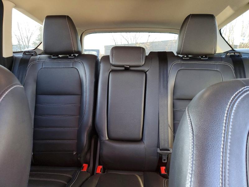 Photo 10 from auction – 2018 FORD ESCAPE with VIN 1FMCU0HD1JUC09407