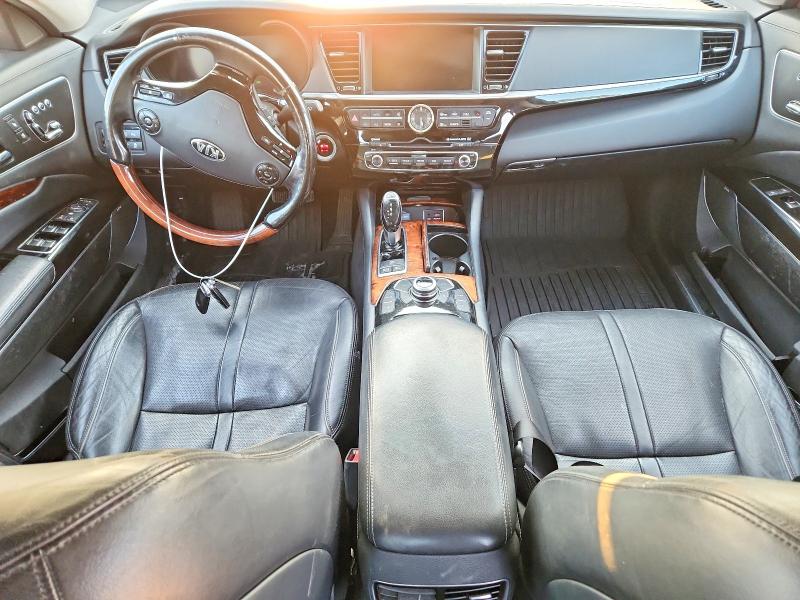 Photo 8 from auction – 2015 KIA K900 with VIN KNALW4D40F6017433