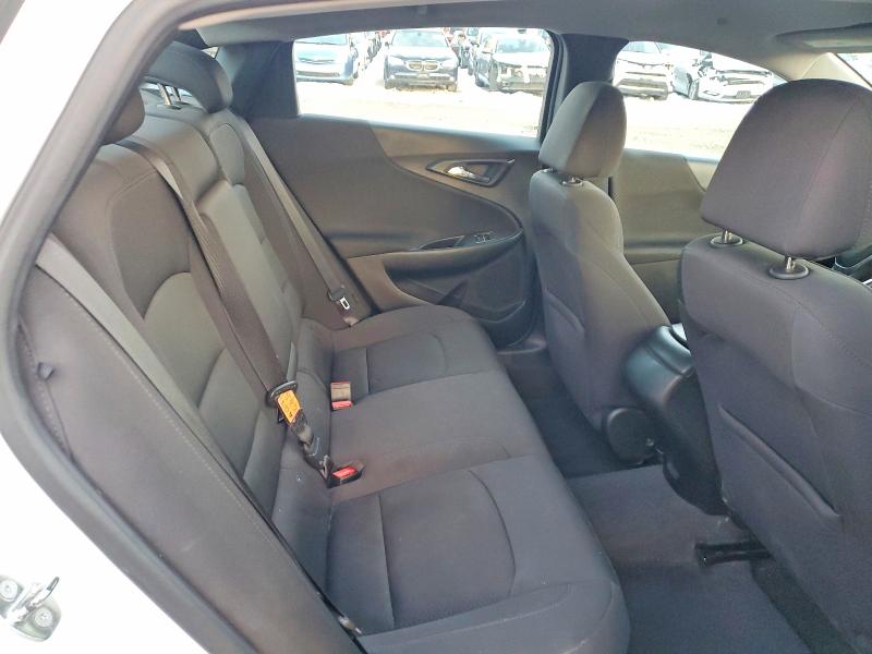 Photo 10 from auction – 2018 CHEVROLET MALIBU with VIN 1G1ZB5ST6JF107972