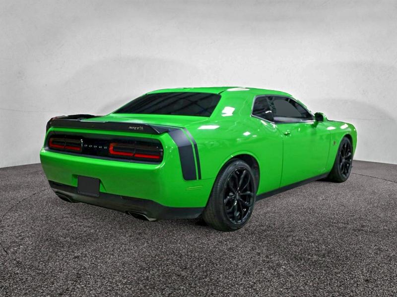 Photo 4 from auction – 2017 DODGE CHALLENGER with VIN 2C3CDZFJ6HH573373
